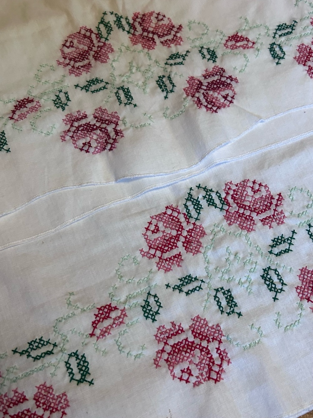 Vintage White Pillowcases with Pink Rose Embroidery - Picture 2 of 6